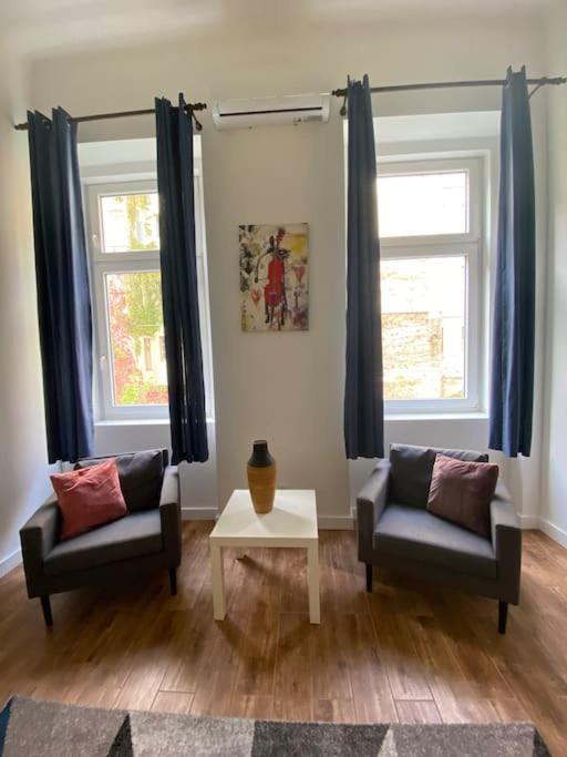 Raday Street, Spacious, Modern Apartment Budapeste Exterior foto