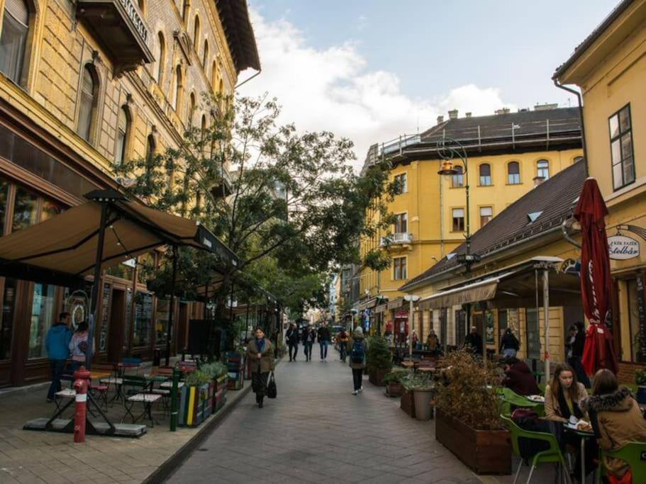 Raday Street, Spacious, Modern Apartment Budapeste Exterior foto